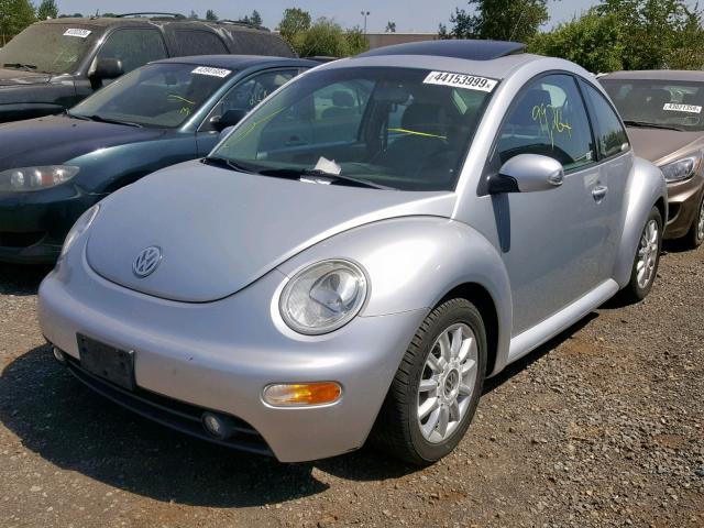 3VWCK31C25M402217 - 2005 VOLKSWAGEN NEW BEETLE ვერცხლისფერი ფოტო 2