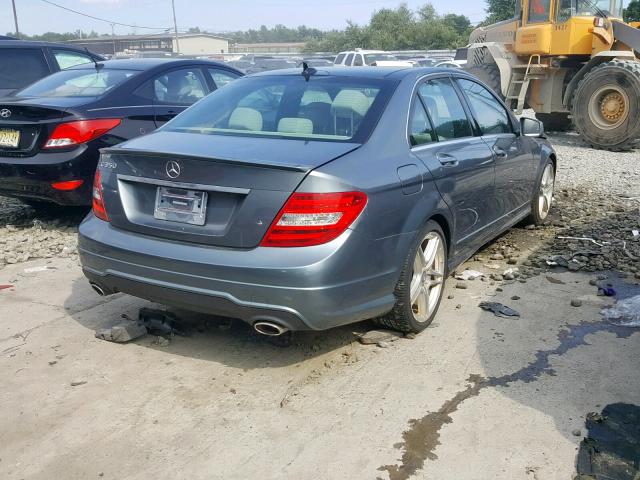 WDDGF5HB0CR216842 - 2012 MERCEDES-BENZ C 350 GREEN photo 4