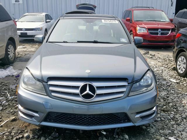 WDDGF5HB0CR216842 - 2012 MERCEDES-BENZ C 350 GREEN photo 9