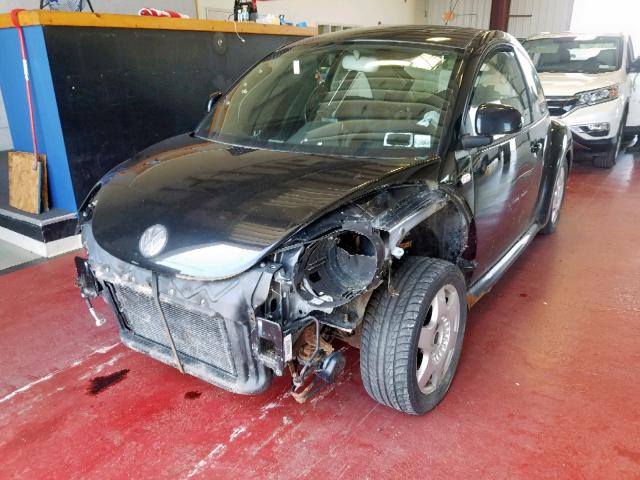 3VWCD21CXYM487509 - 2000 VOLKSWAGEN NEW BEETLE BLACK photo 2