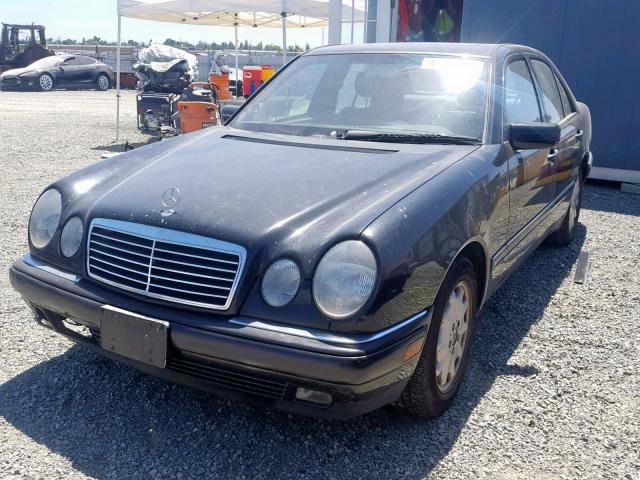 WDBJF25F9WA575582 - 1998 MERCEDES-BENZ E 300TD BLACK photo 2