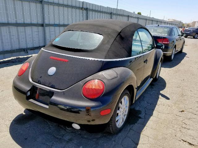 3VWCM31Y85M302175 - 2005 VOLKSWAGEN NEW BEETLE BLACK photo 4