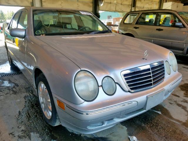 WDBJF65J3YB064457 - 2000 MERCEDES-BENZ E 320 SILVER photo 1