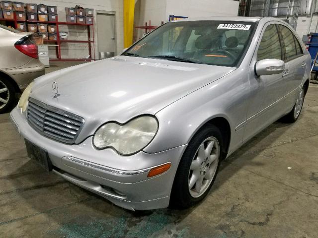 WDBRF61JX3E013750 - 2003 MERCEDES-BENZ C 240 SILVER photo 2