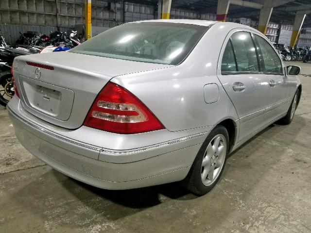 WDBRF61JX3E013750 - 2003 MERCEDES-BENZ C 240 SILVER photo 4