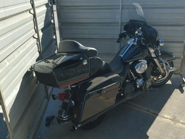 1HD1FC4128Y612302 - 2008 HARLEY-DAVIDSON FLHTCUI BLACK photo 4