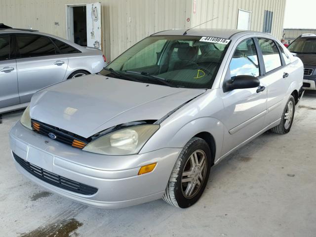 1FAFP34373W223848 - 2003 FORD FOCUS SE C SILVER photo 2