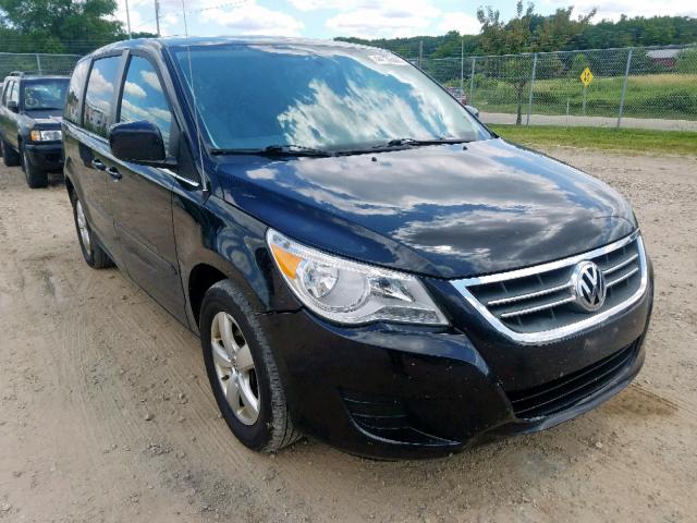 2V4RW3D1XAR272210 - 2010 VOLKSWAGEN ROUTAN SE BLACK photo 1