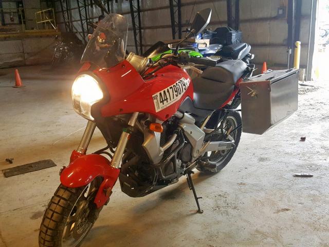 JKALEEA198A022016 - 2008 KAWASAKI KLE650 A RED photo 2