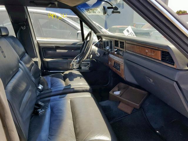 1LNBP96F1FY733717 - 1985 LINCOLN TOWN CAR SILVER photo 5