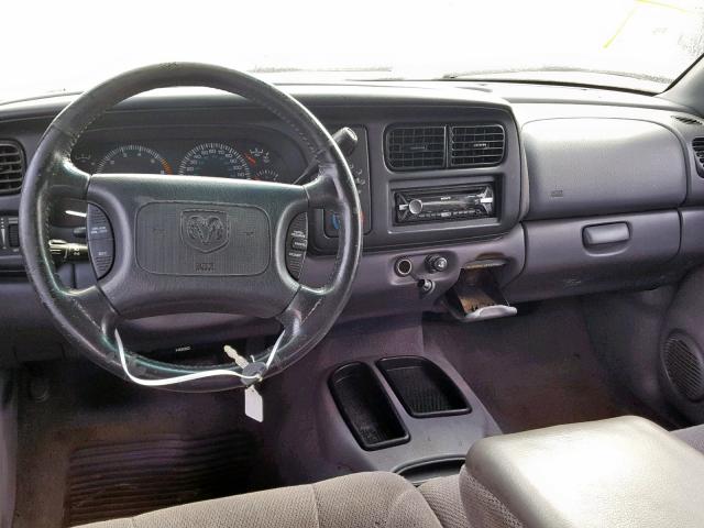 1B7GL2AN4YS663812 - 2000 DODGE DAKOTA QUA GRAY photo 9