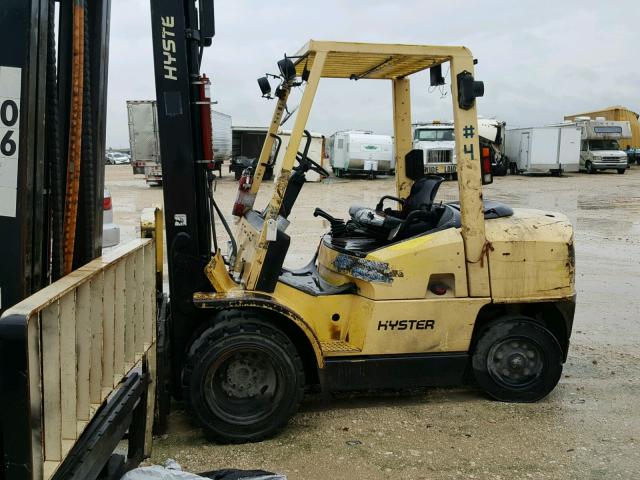 000000K005V04426A - 2007 HYST FORKLIFT YELLOW photo 2