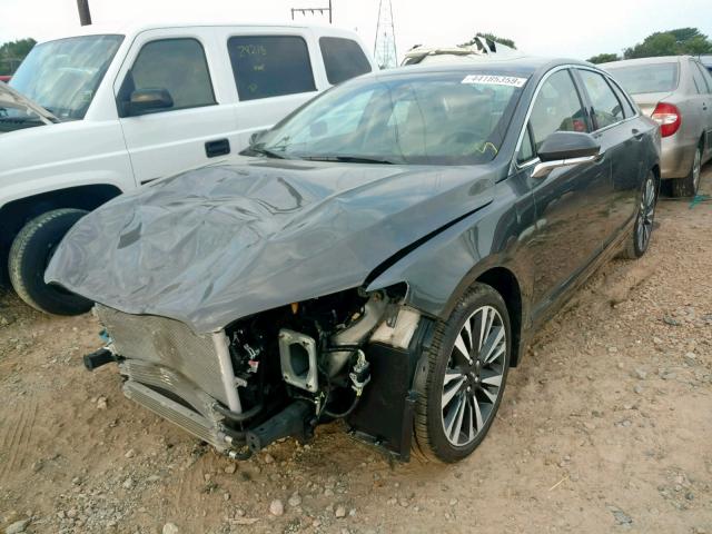 3LN6L5LU8JR607645 - 2018 LINCOLN MKZ HYBRID GRAY photo 2