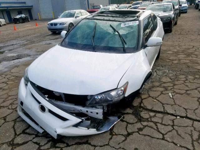 JTKJF5C75D3059048 - 2013 TOYOTA SCION TC თეთრი ფოტო 2