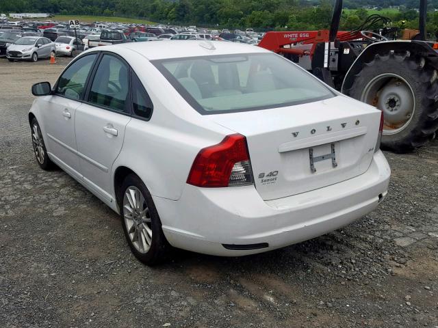 YV1MS390392444503 - 2009 VOLVO S40 2.4I WHITE photo 3