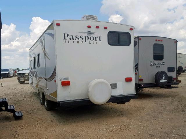 4YDT24525BT413104 - 2011 KEYSTONE PASSPORT WHITE photo 3