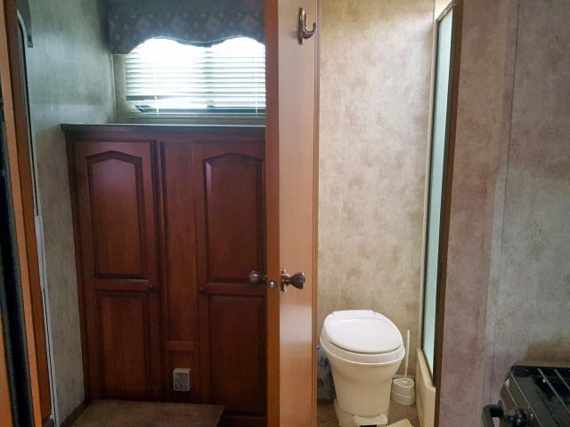 4YDT24525BT413104 - 2011 KEYSTONE PASSPORT WHITE photo 9