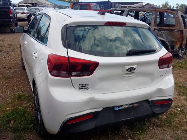 3KPA35AB6JE037510 - 2018 KIA RIO EX WHITE photo 3