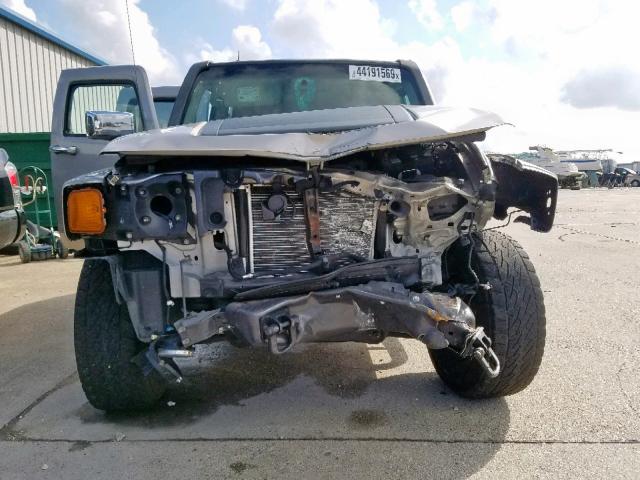 5GTDN136568177557 - 2006 HUMMER H3 TAN photo 9