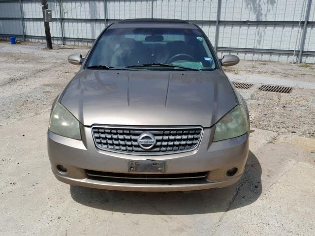 1N4BL11D25C111457 - 2005 NISSAN ALTIMA SE GOLD photo 9