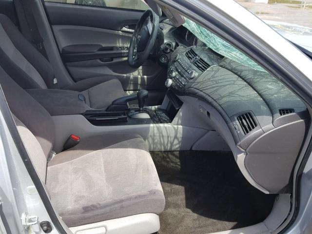 1HGCP26458A104229 - 2008 HONDA ACCORD LXP SILVER photo 5