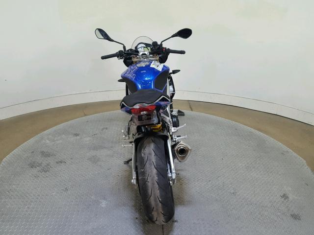 ZD4TYU000GS000354 - 2016 APRILIA TUONO V4 1 BLUE photo 9