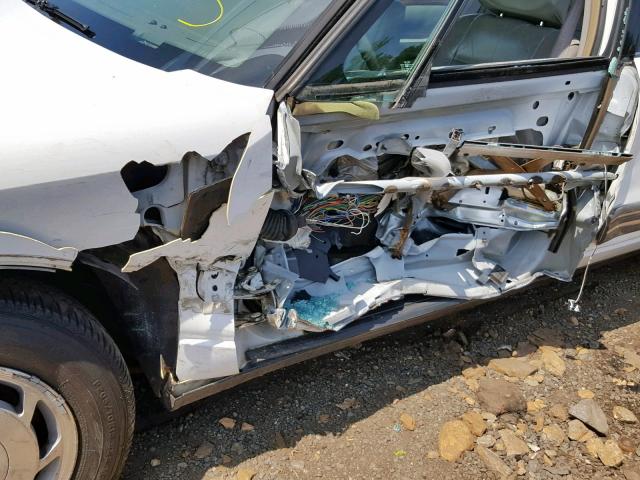 1G3HN52L7R4818694 - 1994 OLDSMOBILE 88 ROYALE WHITE photo 10