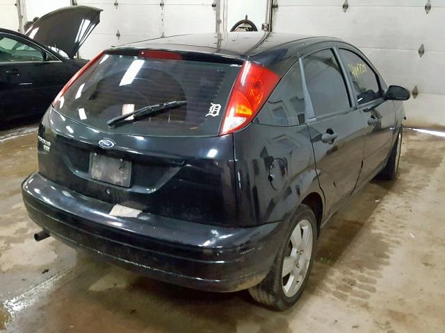 1FAHP37N37W295576 - 2007 FORD FOCUS ZX5 BLACK photo 4