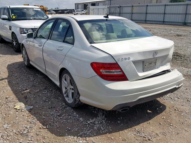 WDDGF4HB6CA640745 - 2012 MERCEDES-BENZ C 250 WHITE photo 3