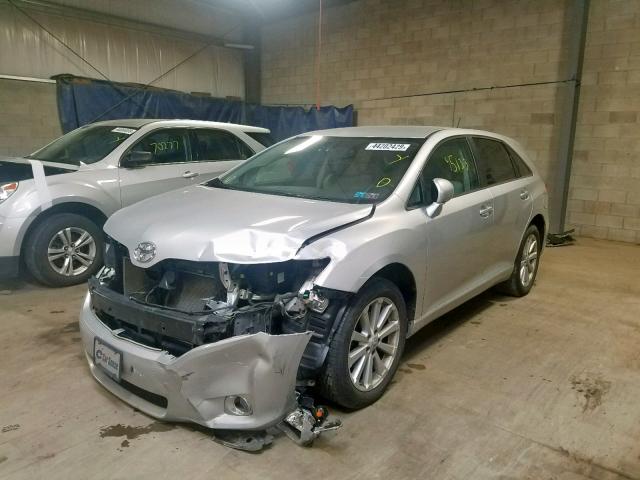 4T3ZA3BB4AU021726 - 2010 TOYOTA VENZA SILVER photo 2