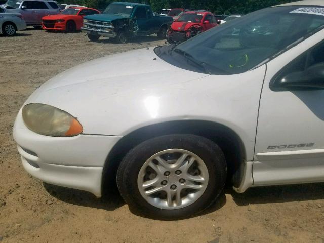 2B3HD46R2WH173321 - 1998 DODGE INTREPID WHITE photo 9