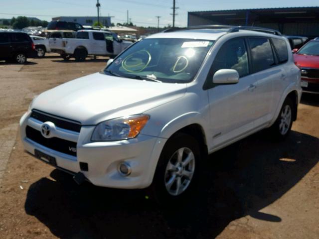 2T3DK4DV7CW088392 - 2012 TOYOTA RAV4 LIMIT WHITE photo 2