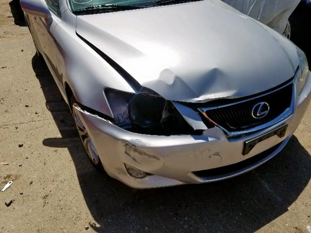 JTHCK262275012805 - 2007 LEXUS IS 250 SILVER photo 9