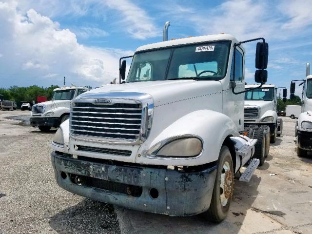 1FUJA6CK87LW24552 - 2007 FREIGHTLINER CONVENTION WHITE photo 2