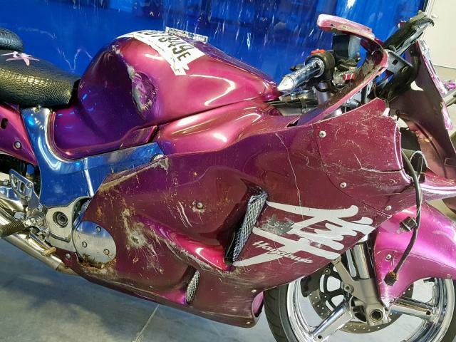 JS1GW71A422101587 - 2002 SUZUKI GSX1300 R PURPLE photo 9