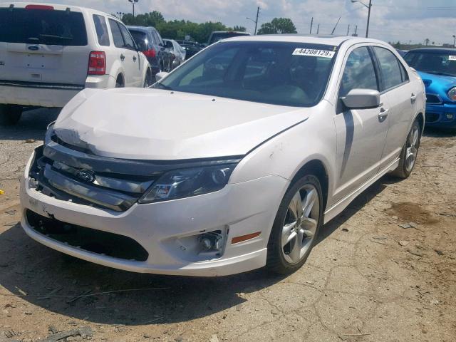 3FAHP0DC3CR268540 - 2012 FORD FUSION SPO WHITE photo 2