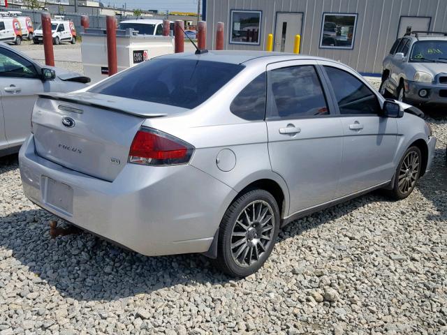 1FAHP3GN5AW117448 - 2010 FORD FOCUS SES SILVER photo 4