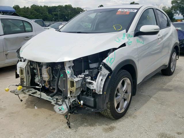 3CZRU5H55HM701421 - 2017 HONDA HR-V EX WHITE photo 2