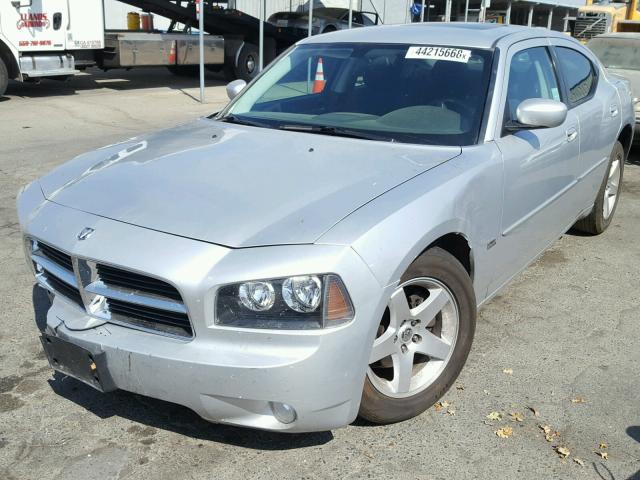 2B3CA3CV1AH153682 - 2010 DODGE CHARGER SX SILVER photo 2