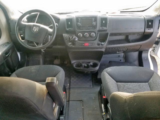 3C6URVJD7FE517468 - 2015 RAM PROMASTER 白色 照片 9