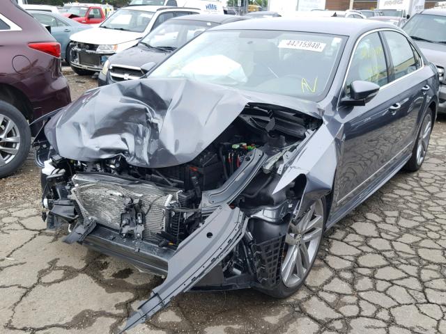 1VWDT7A31HC073363 - 2017 VOLKSWAGEN PASSAT R-L GRAY photo 2