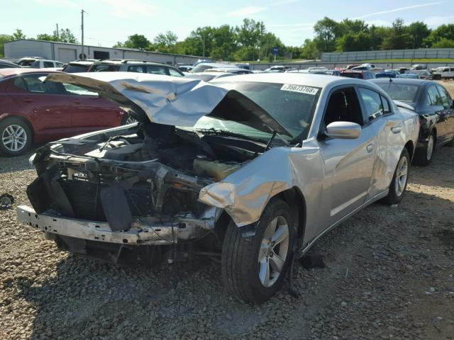 2C3CDXBG0CH101872 - 2012 DODGE CHARGER SE SILVER photo 2