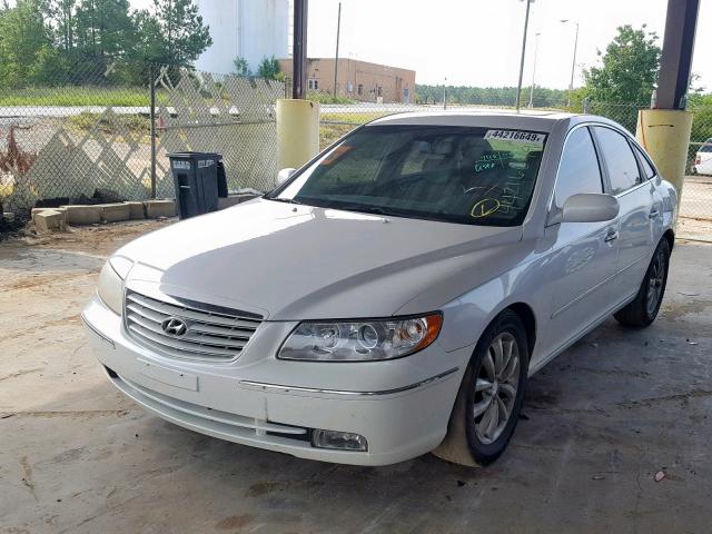 KMHFC46FX7A209797 - 2007 HYUNDAI AZERA SE WHITE photo 2