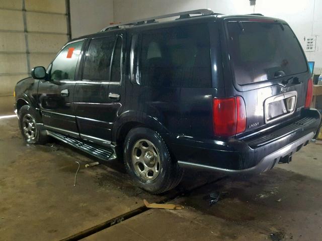 5LMPU28A3YLJ16517 - 2000 LINCOLN NAVIGATOR BLACK photo 3