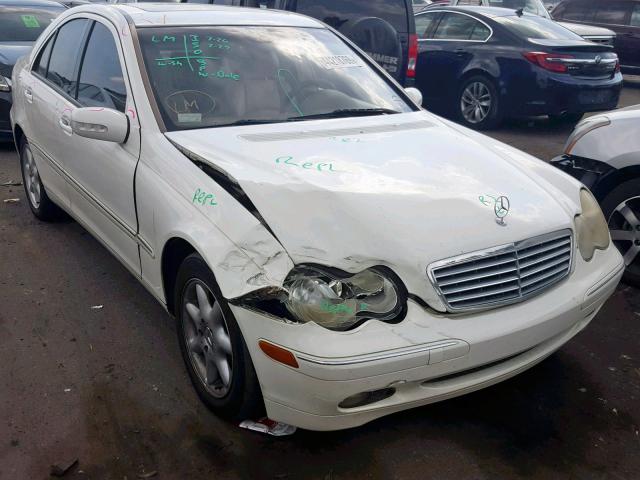 WDBRF61J94E018424 - 2004 MERCEDES-BENZ C 240 WHITE photo 1