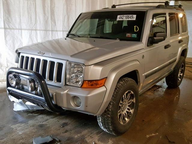 1J8HG48N76C173617 - 2006 JEEP COMMANDER SILVER photo 2