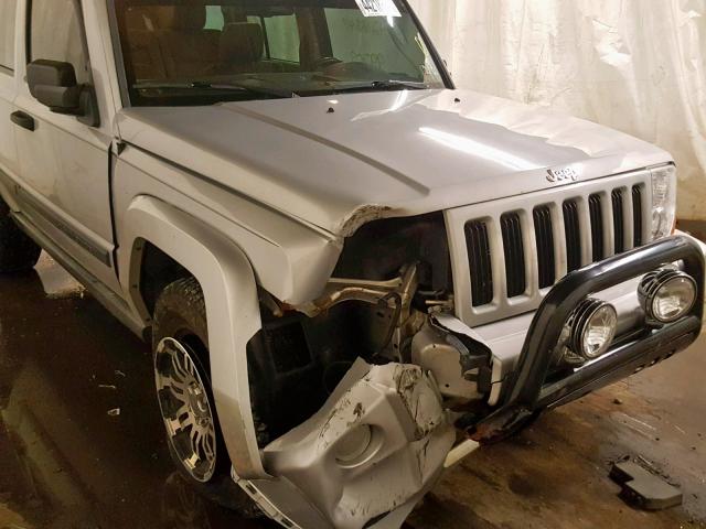 1J8HG48N76C173617 - 2006 JEEP COMMANDER SILVER photo 9