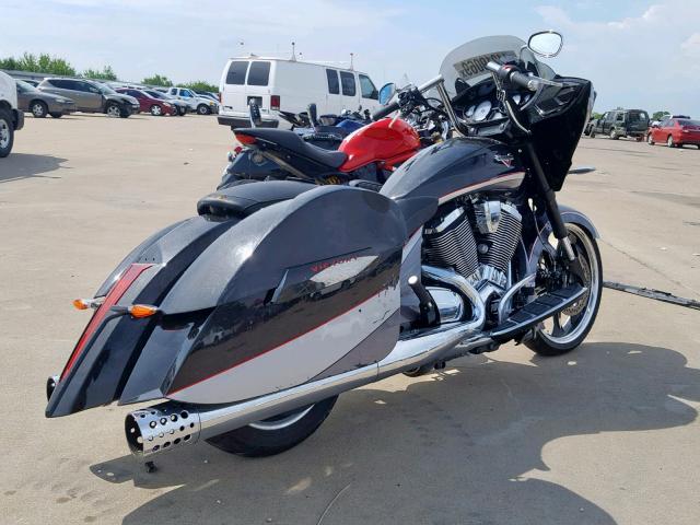 5VPYW36N9G3053196 - 2016 VICTORY MOTORCYCLES MAGNUM BLACK photo 4