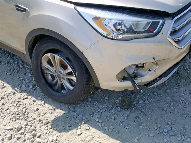 1FMCU9G9XHUC35628 - 2017 FORD ESCAPE SE SILVER photo 9