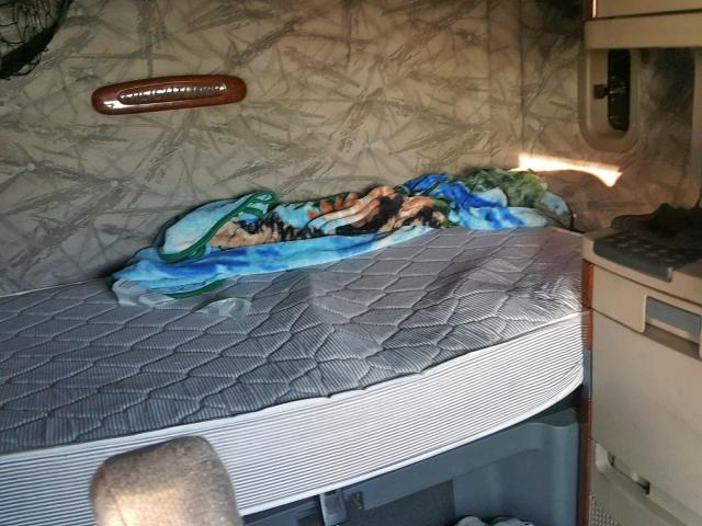 1FUJGLDR6DSBV1294 - 2013 FREIGHTLINER CASCADIA 1 Սպիտակ լուսանկար 6